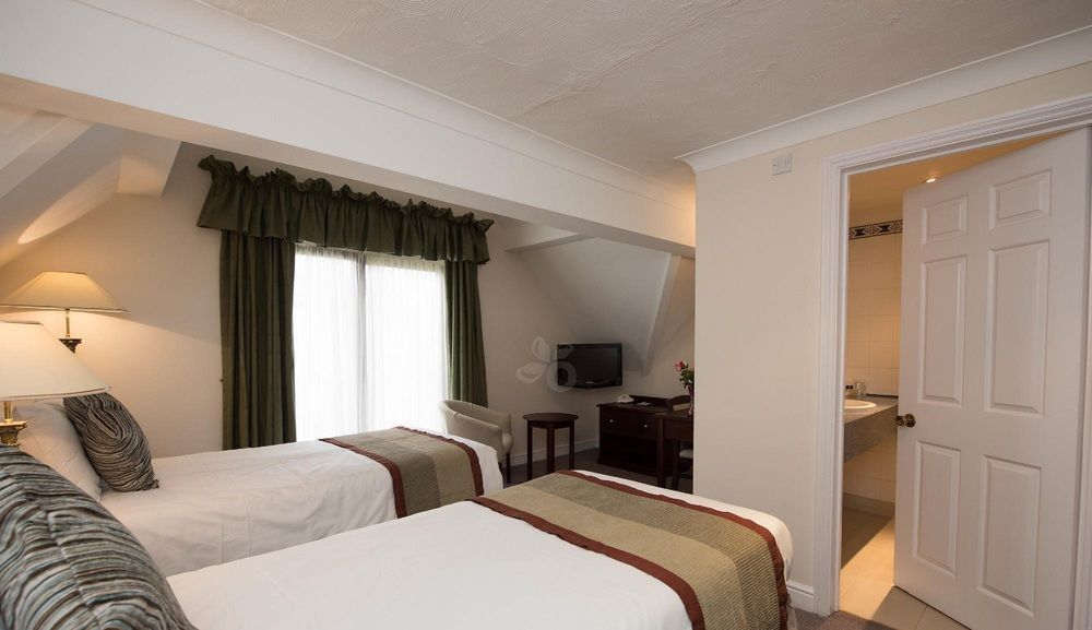 The Holt Hotel Steeple Aston Ngoại thất bức ảnh